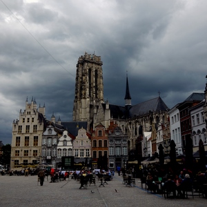 La place de Malines par temps couvert et menaçant - Belgique  - collection de photos clin d'oeil, catégorie paysages